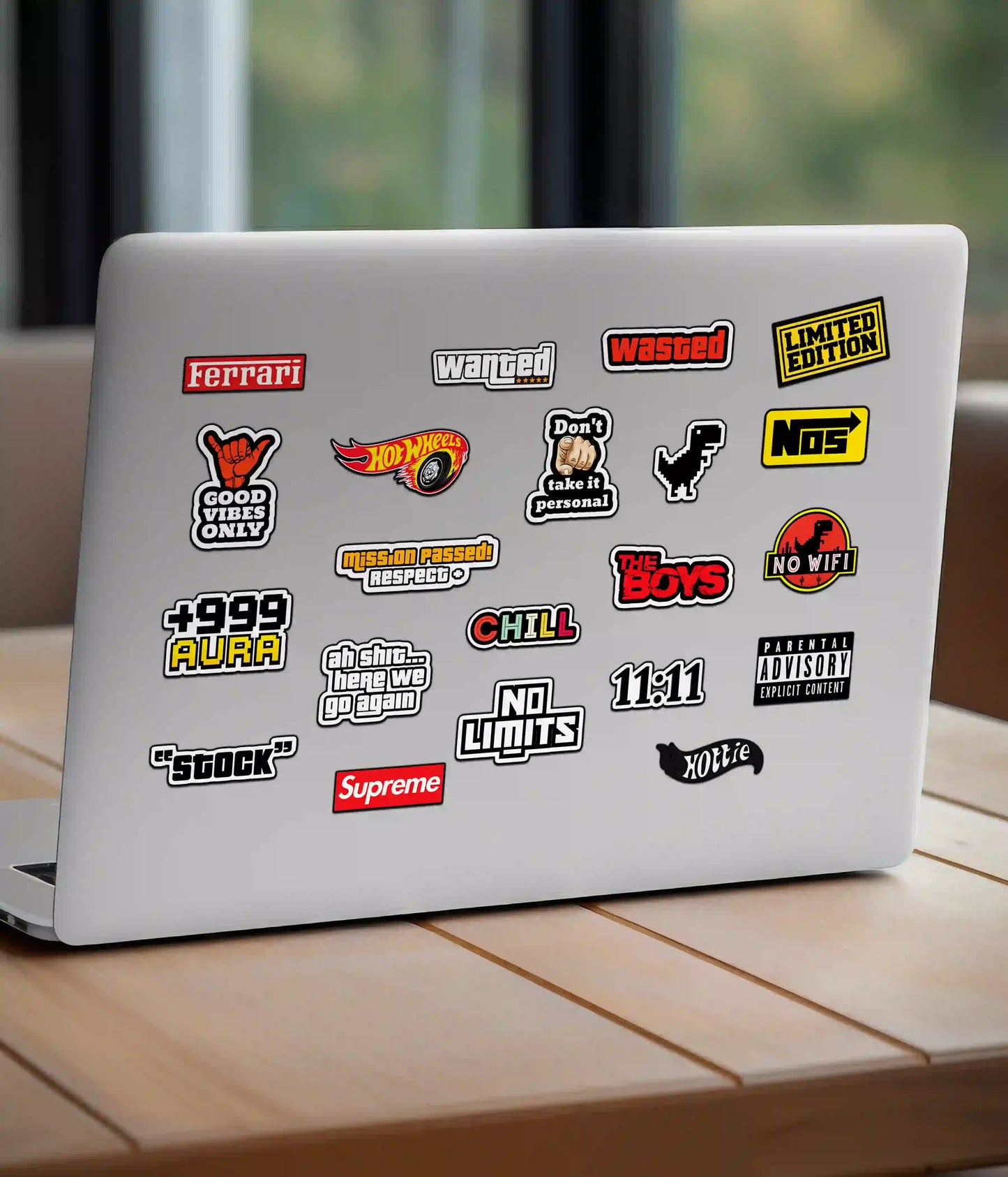 Trending Aesthetic Sticker Pack on Laptop Back - Everanta